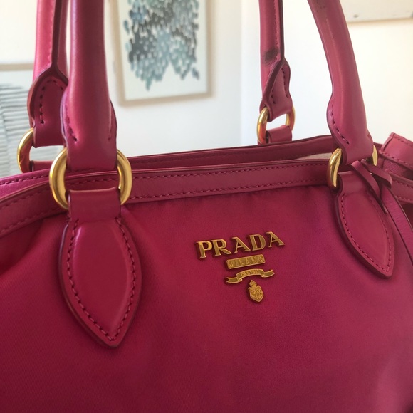 Prada tessuto leather & nylon in beautiful hot pink with 2 straps - Picture 4 of 15